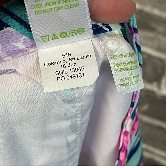 Lilly Pulitzer 5” buttercup scallop hem shorts - Picture 9 of 9